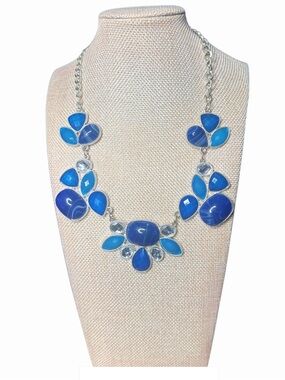 5/$25 😻 Blue Statement Floral Bib Necklace - Women Jewelry